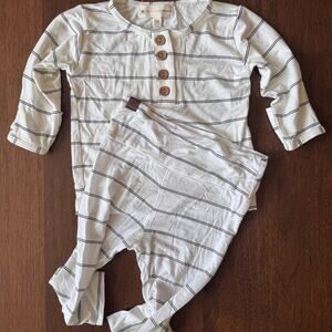 PapillonBebe Striped Henley Shirt and Pants 2 Piece 6-12 Baby Gender Neutral